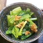 ミルクランド - ★青菜のおひたし
そのまんま青菜！多少青臭さあり？
きっと茹でてないでしょ？茹でると水に栄養素溶け出ちゃうもんね！
栄養素逃さないように調理して野菜の美味しい状態で出してくれてるんだと思う