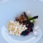 ジャンカルド - デセールのティラミス。さり気なくちょっぴり窒素。ゴテゴテは苦手だから、このくらいの遊び心が憎いね。