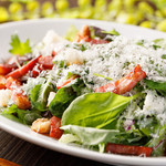 Caesar salad with bacon and Spanish cheese, large size