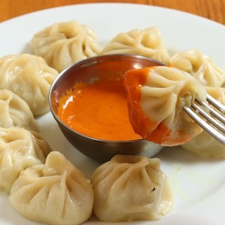 ネパールの家庭代表料理！モモ