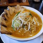 らーめん 鯉次 - 味噌ちゃ～しゅ～めん（900円）