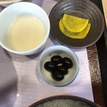 三良坂地豆腐処 豆遊 - 黒豆、漬物、豆乳
