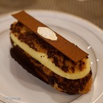 エーグルドゥース - 料理写真:エクレール　オー　ティラミス
