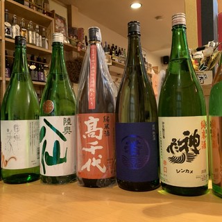 全国各地の貴重な日本酒やワインが飲めます!!