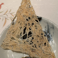 一寿し - 季節の小鉢  しらすせんべい？