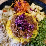 ホールスパイスカレー青藍 - カレー定食２種盛＋チーズ＋パクチー