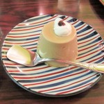 ブルートレイン - コーヒーチーズケーキ（自家製）。500円