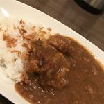 元町チキンカレーのお店 パルフェ - 