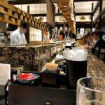 根室花まる - 店内