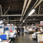 塩釜仲卸市場 マイ海鮮丼コーナー - 