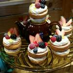 FRANZE & EVANS LONDON - 