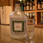 鹿 - 南九州市・佐多宗二商店「AKAYANE」クラフトジン。なんと芋焼酎がベース、鹿児島ならではです