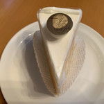 スイーツガーデン ユウジアジキ - 白桃のショートケーキ