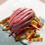 酒中花 空心  - 料理写真:素材の旨味が味わえる『空心流　上州和牛イチボの青椒牛肉絲』