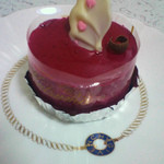 フランス菓子 果摘 - ムース・カシス