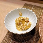 すし処 みや古分店 - 刻んだ山芋と何にか