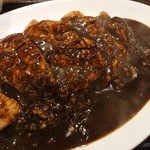 肉食堂 最後にカツ。 - 名物肉カレー