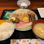 Aji Dokoro Jin - 無料朝食バイキング