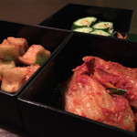 焼肉 炙屋武蔵 - キムチの盛り合わせ。
