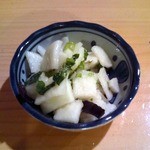 よしこ姉ちゃん家 - よしこ姉ちゃん家定食のお新香横景[フォレストタウン秋山編]