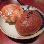 ハタケマメヒコ飯店 - 小豆苺パイとあんぱん