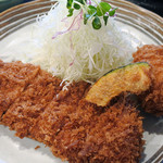 とんかつ ひのや - ロースかつ定食1100円＋かにクリームコロッケ150円