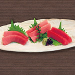 Assortment of three types of bluefin tuna