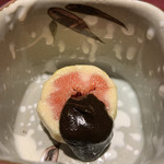 赤坂 渡なべ - 無花果の味噌ソース 無花果がちょうどいい熟しぐあい。 八丁味噌？ちょっと甘めの味噌ソースが合います。