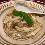 赤坂 渡なべ - 揚げ胡麻豆腐の蟹あんかけ 胡麻豆腐がねっとり柔らかい。蟹身たっぷりの餡が優しいです。