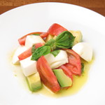 アボカド＆イタリアンバル トディーズ - 