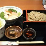信濃 - 海鮮ちらし丼と蕎麦(1480円税込)※蕎麦はもりそば又はかけそばから選択。