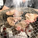 昭和大衆ホルモン - 塩タン焼き焼き