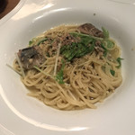 ピッツェリア エイト - 本日のパスタ。。秋刀魚と水菜のペペロンチーノ