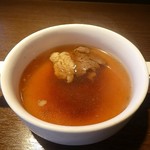 フランス田舎料理の店 ビストロ ベズ - 三元豚ホルモンとトマトとポテトのグラタン税込980円のスープ