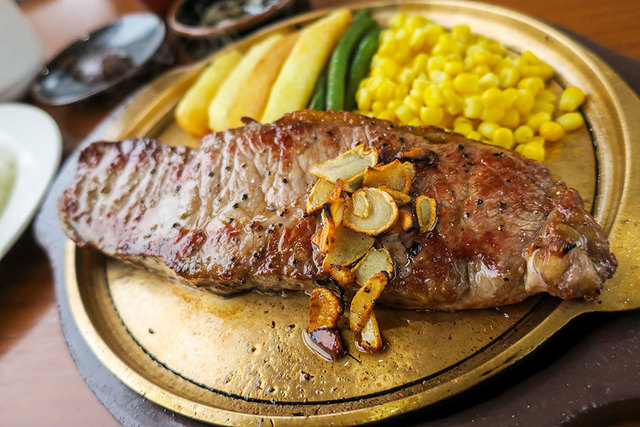 ステーキ サロン アンガス Steak Salon Angus 大入 ステーキ 食べログ