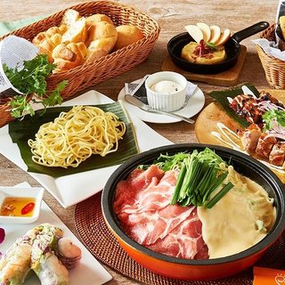 忘年会 ゆったり2 5時間飲み放題付き 全7品5000円 ドルチェポルコ豚のチーズ鍋コース アジアン肉バル Palapa 新宿 ダイニングバー 食べログ