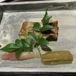 馳走 啐啄一十  - 山形庄内産のどぐろの炭火焼き
      蓮芋、生姜煮