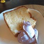 茶房 小園 - サツマイモのシフォンケーキ