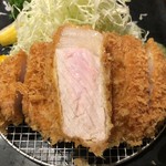 とんかつ いわい - 厚切りロースかつ