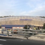 Hotel Napoleon Menton - アリアンツ・リヴィエラ（タクシーより）