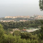 Hotel Napoleon Menton - モナコ公国（パーキングエリアより）