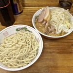 ラーメン二郎 - ミニ（ニンニク・野菜・￥650）
