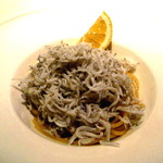 ヴァカンツァ - 高知のしらす・アーリオ・オリオ・ペペロンチーノ