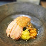 津の守坂 小柴 - 先付　噴火湾香箱ガニ　出汁ジュレ