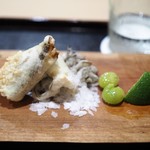 津の守坂 小柴 - 揚物　子持ち鮎豊年揚げ　天然の舞茸　銀杏