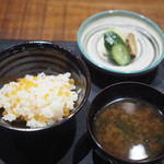 傳 - いくらご飯他