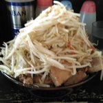 Golden Five Noodle - ヤサイと豚の要塞