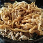 ゴールデンファイブヌードル - 混ぜるとこんな感じで…