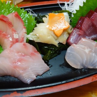 大島郡徳之島町亀津でおすすめの美味しい居酒屋をご紹介 食べログ 大島郡徳之島町亀津でおすすめの美味しい居酒屋をご紹介 食べログ