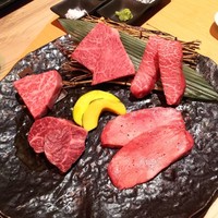 近江うし焼肉 にくTATSU 銀座店 - 